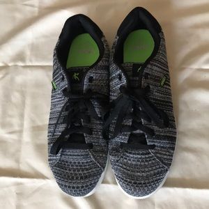 And1 Marbled Gray Sneaker with Green Accents